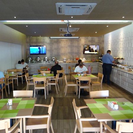 Weston Suites Hotel Santo Domingo Esterno foto