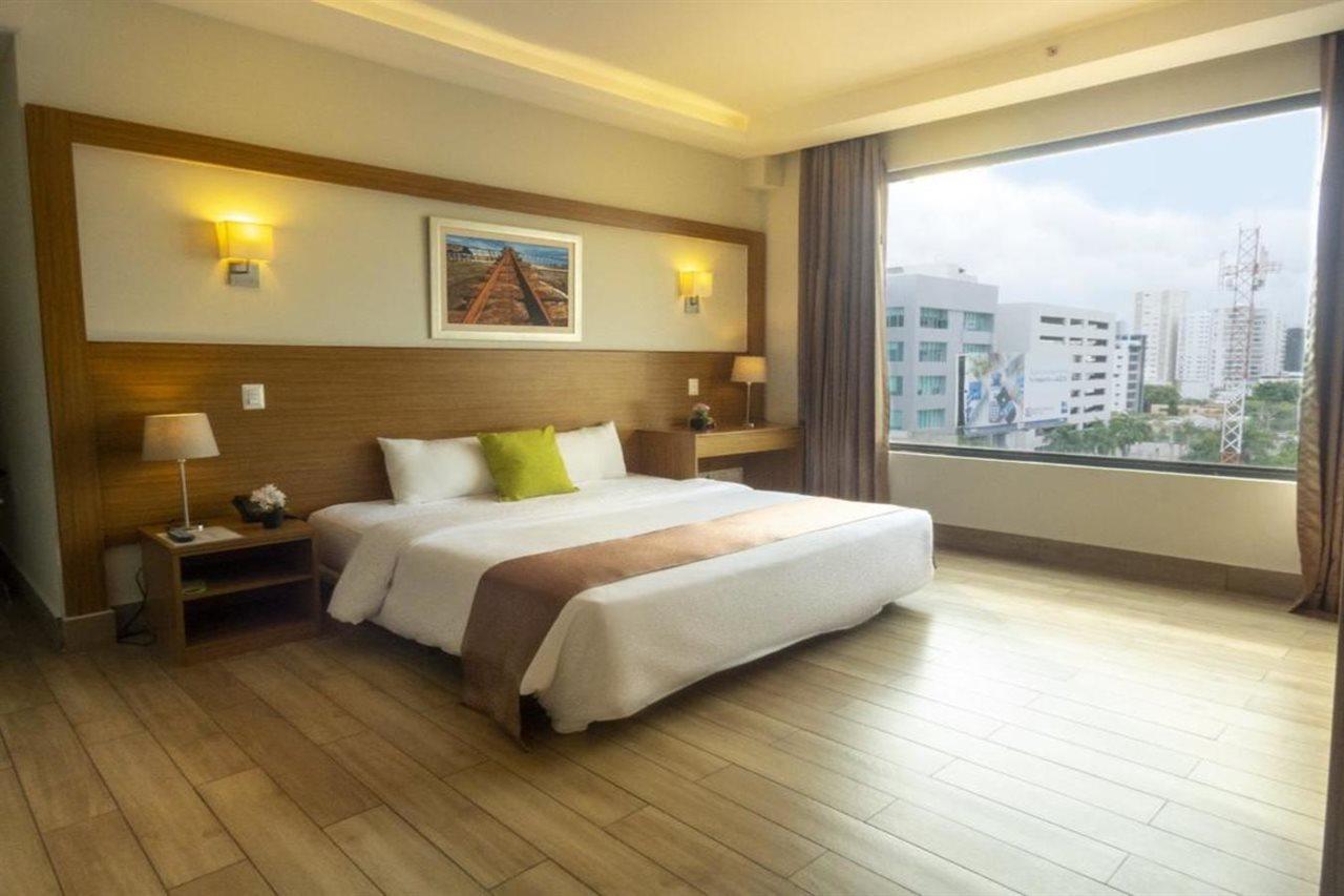 Weston Suites Hotel Santo Domingo Esterno foto