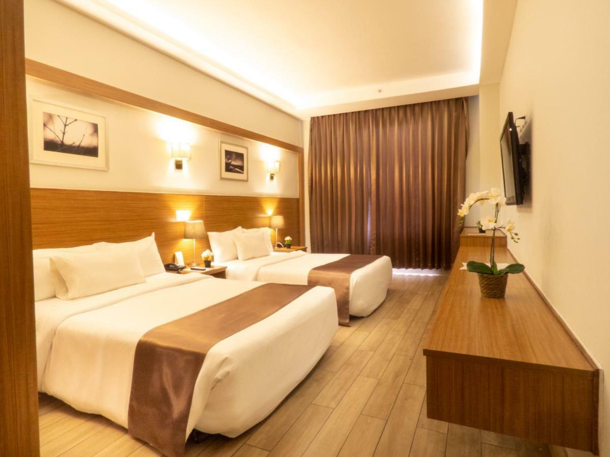 Weston Suites Hotel Santo Domingo Esterno foto